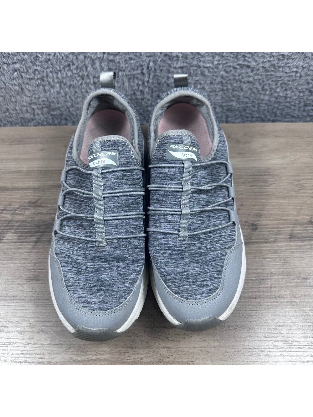 Skechers Arch Fit Gray Athletic Shoes Size 8